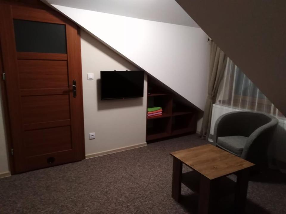 Hotel Osrodek Wczasowy "Wczasy Pod Grusza" Biecz Exterior foto