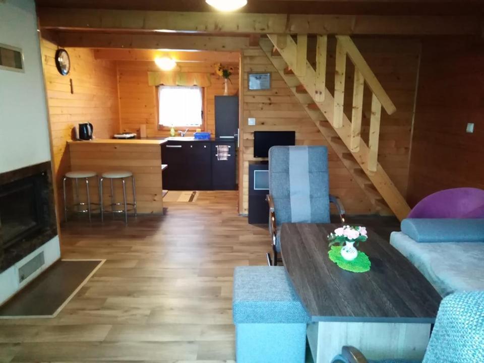 Hotel Osrodek Wczasowy "Wczasy Pod Grusza" Biecz Exterior foto