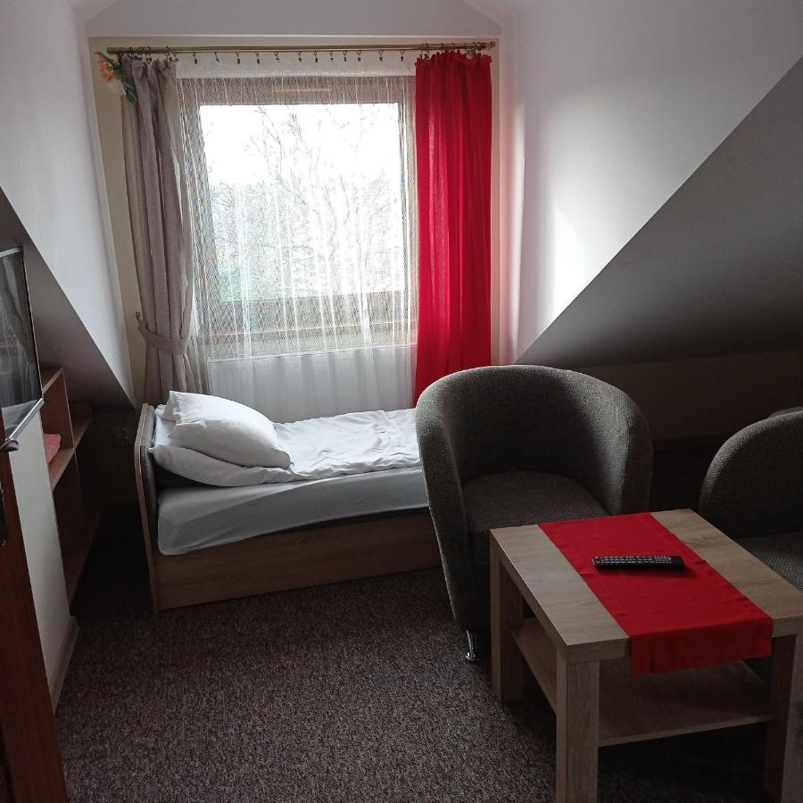 Hotel Osrodek Wczasowy "Wczasy Pod Grusza" Biecz Exterior foto